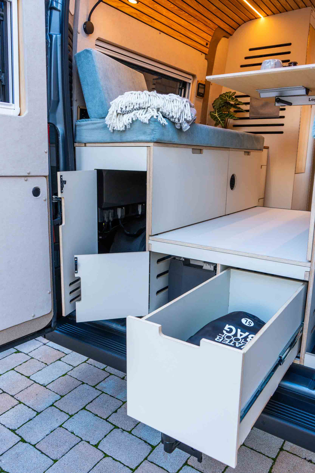 epicPLY Multiplex HPL
